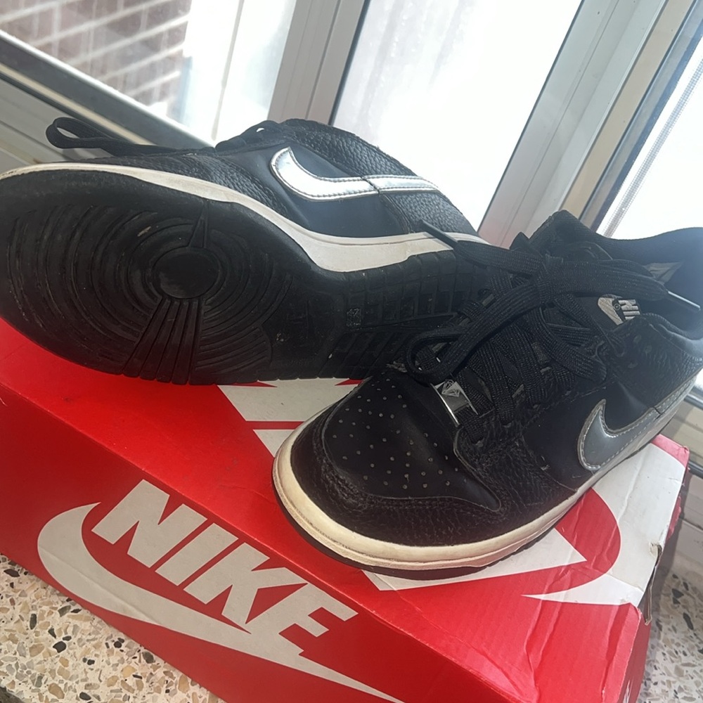 Nike Dunks - Picture 3 of 5